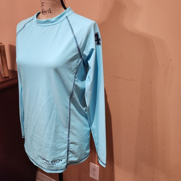 Club Med Sun Shirt - Picture 2 of 8